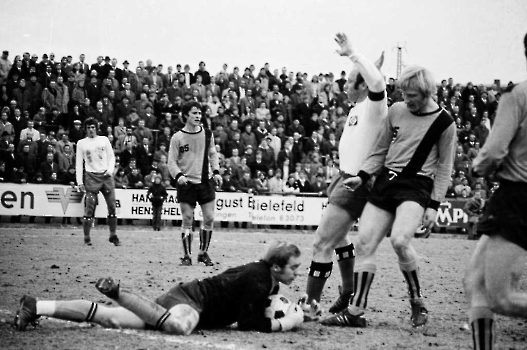 19720212 Fussball 05 HSV Seeler 1