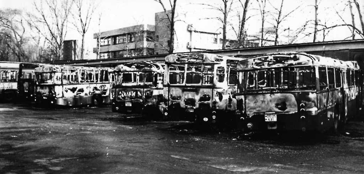 19741120 Feuer Brandanschlag Busse 3