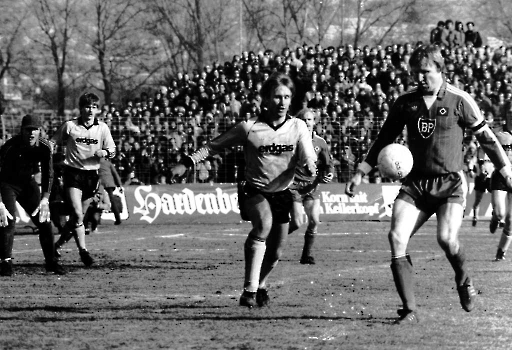 19820220 Fussball 05 gegen HSV 2