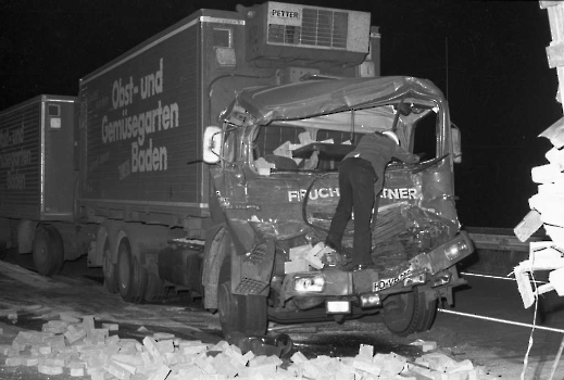 19821130 Unfall BAB Münden 1