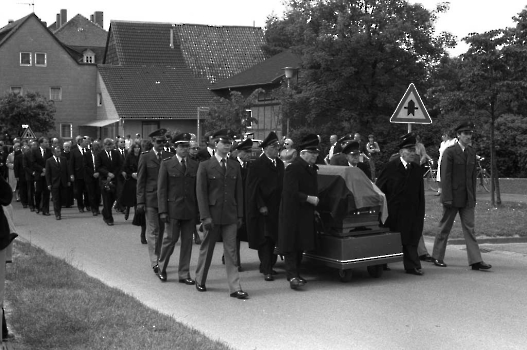 19830607 Beerdigung RP Müller