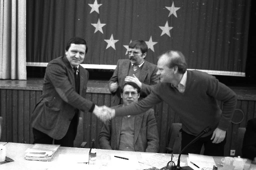 19840303 SPD Votum für Schröder