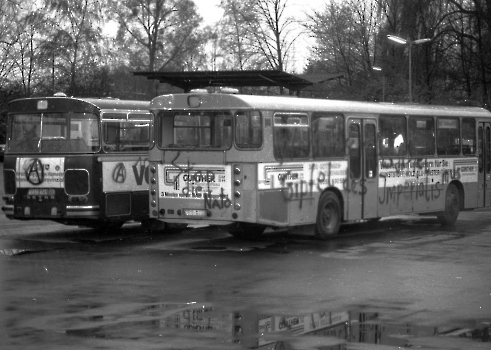 19851100 Schmiererei Bus 3