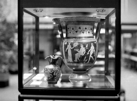 19871204 Griechische Vasen Uni Archäol. Museum