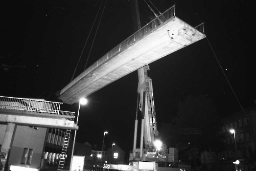 19930906 Abriss IDUNA Brücke