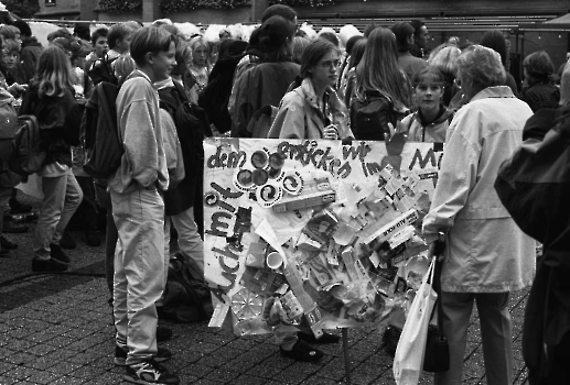 19950927 Demo Protest Grüner Punkt