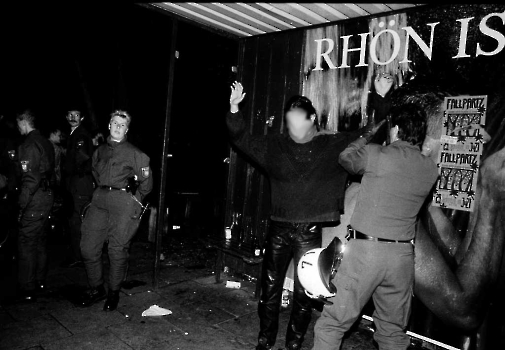 19951002 Demo Polizei 1